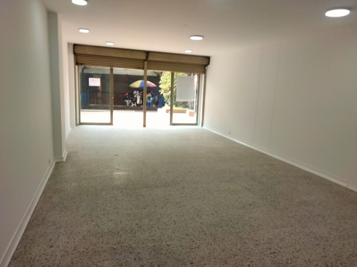 Local – El Lago – Bogota