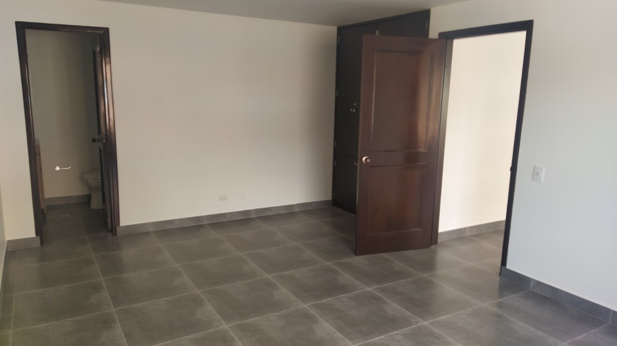 Oficina – El Retiro – Bogota