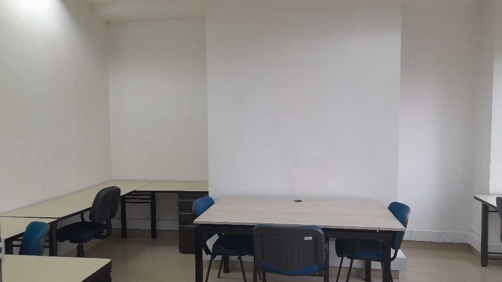 Oficina – Ciudad Salitre Nororiental – Bogota