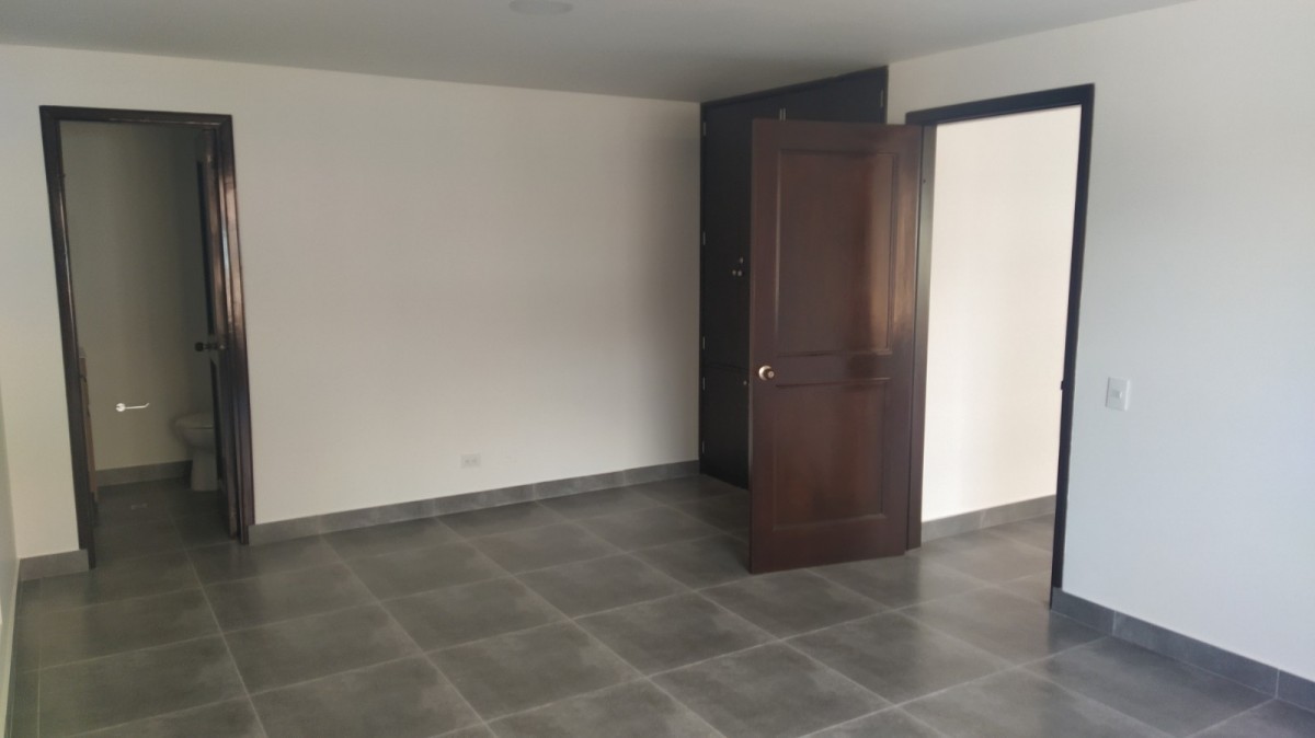 Oficina – El Retiro – Bogota