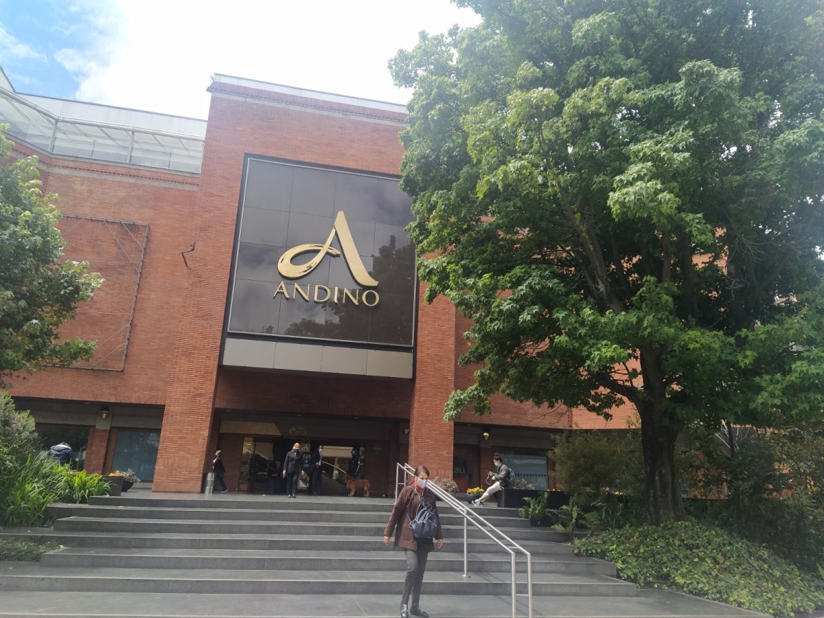 Local – La Cabrera Chico Lago – Bogota