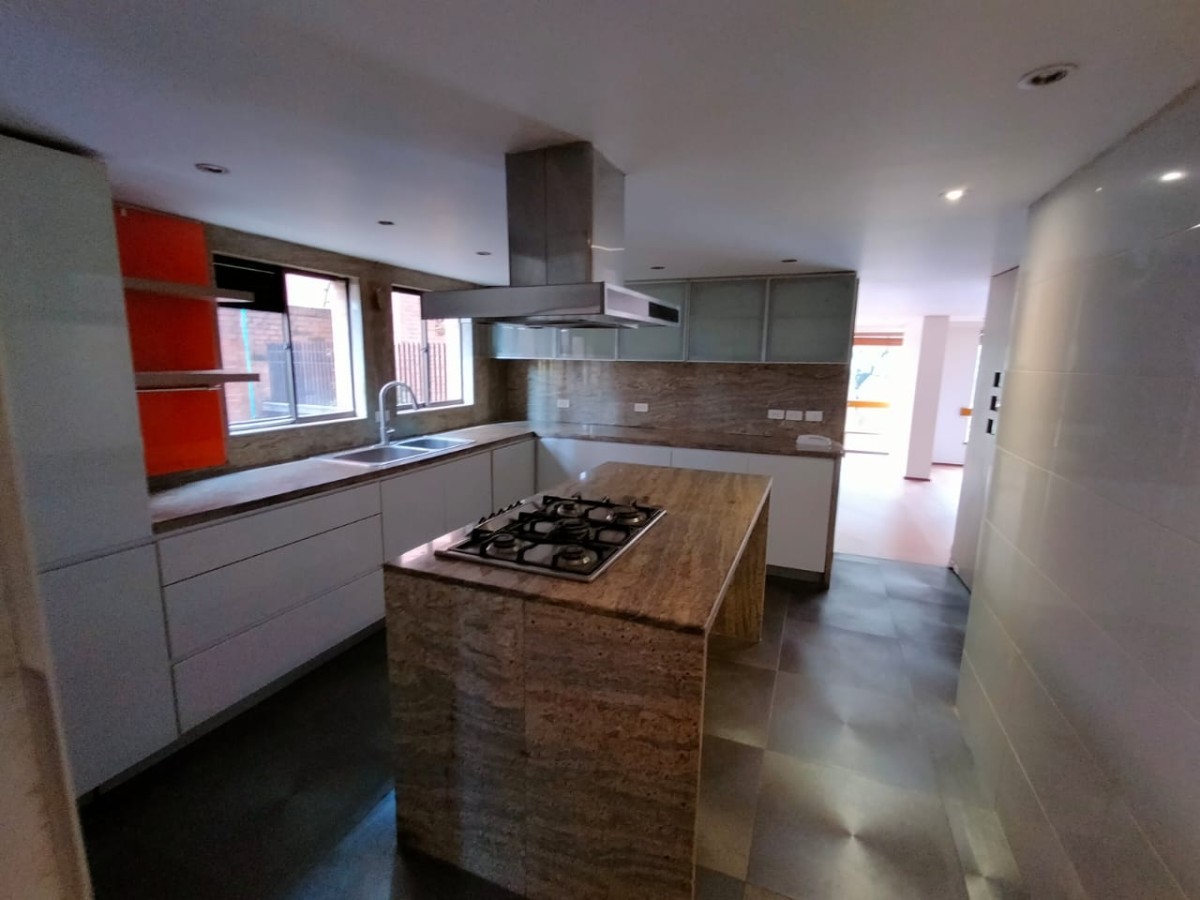 Apartamento – Los Rosales – Bogota