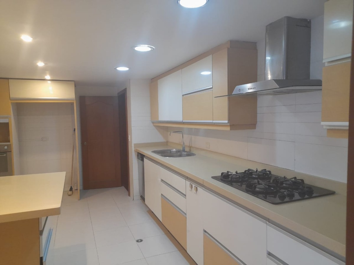 Apartamento – Santa Barbara Alta – Bogota