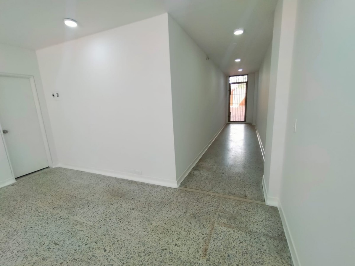 Local – El Lago – Bogota