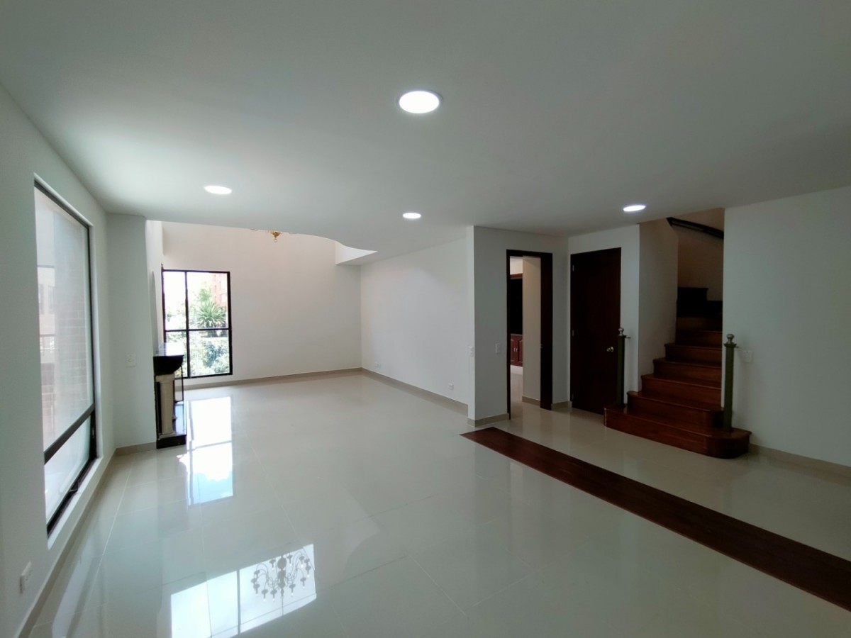 Apartamento – Santa Barbara Occidental – Bogota