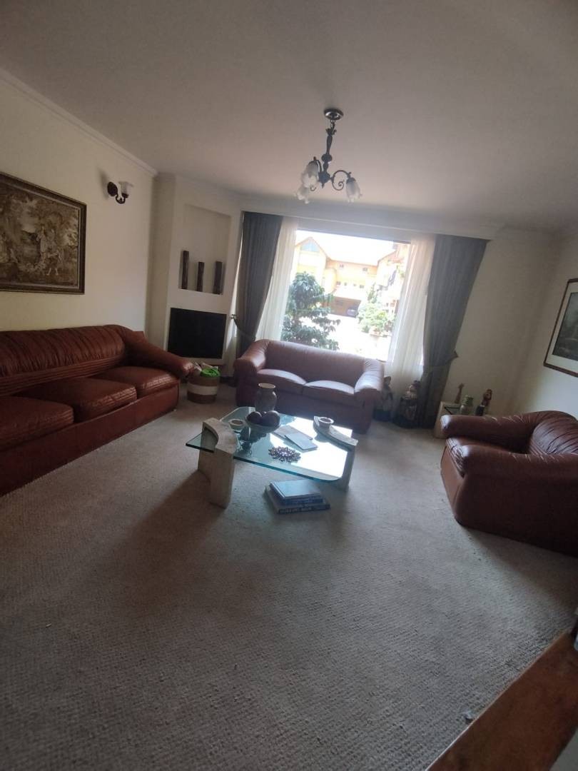 Casa Residencial – Avenida Chilacos – Chia