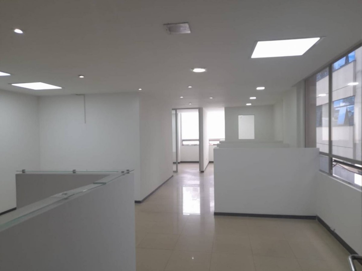 Oficina – El Lago – Bogota