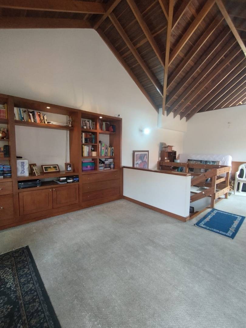 Casa Residencial – Avenida Chilacos – Chia
