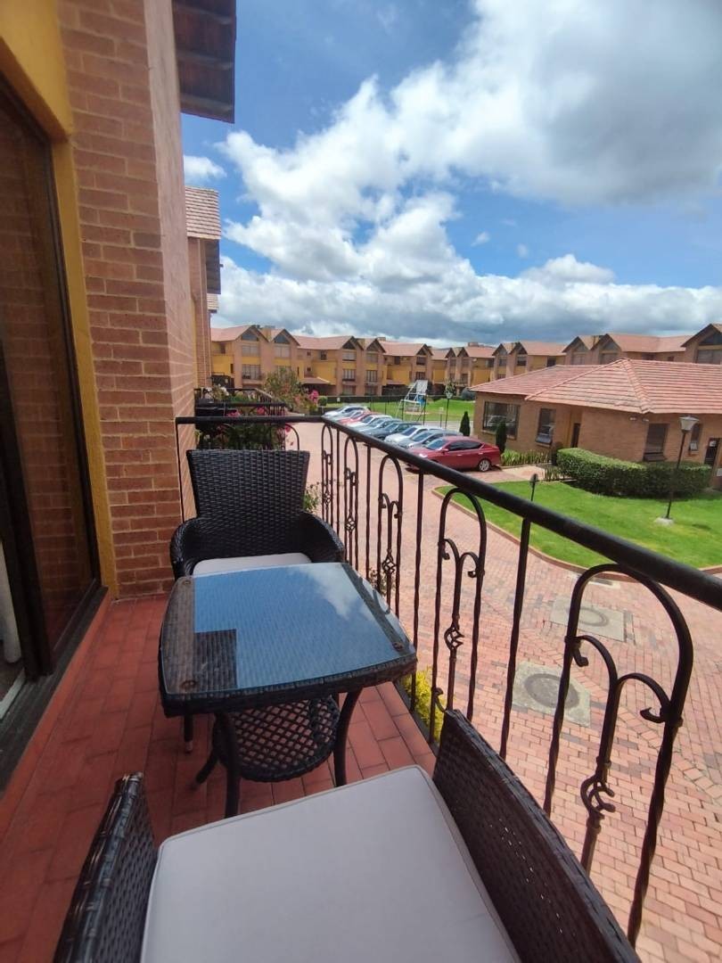 Casa Residencial – Avenida Chilacos – Chia