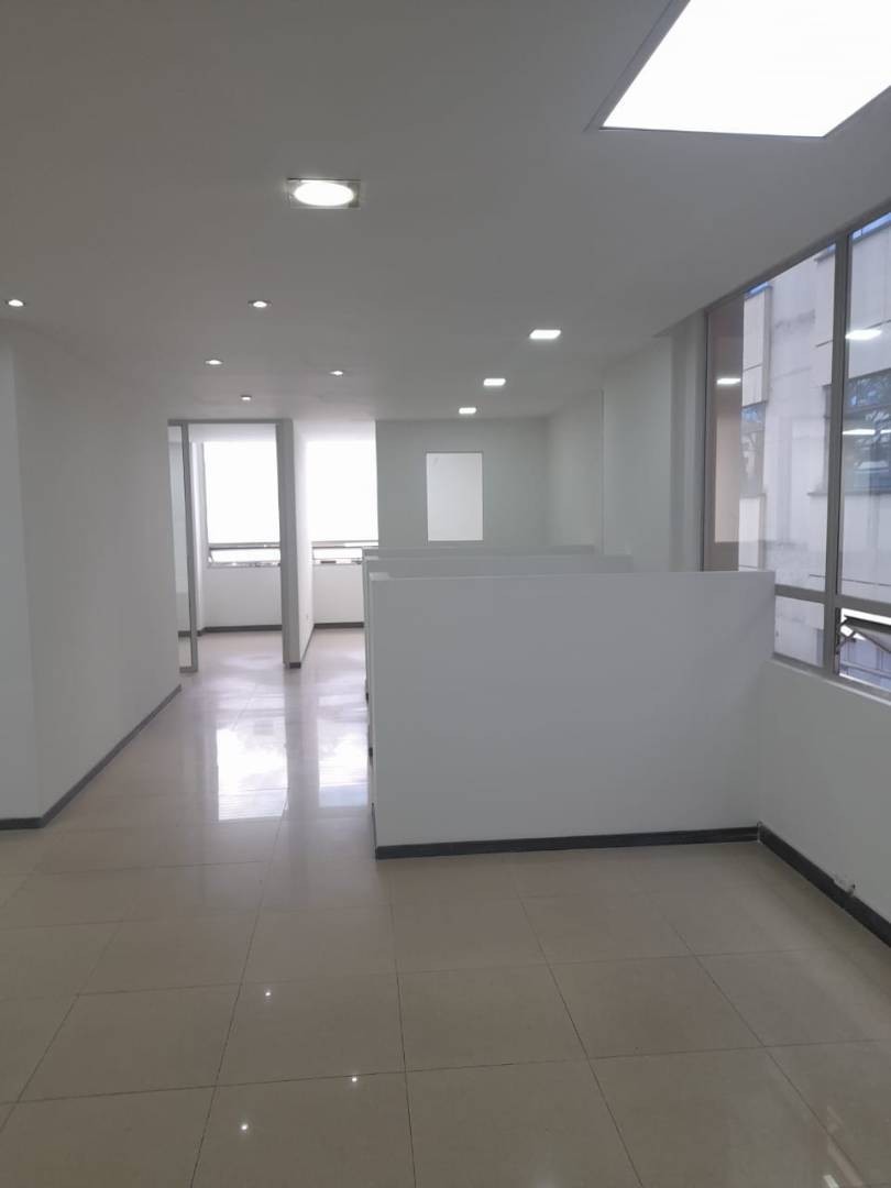 Oficina – El Lago – Bogota