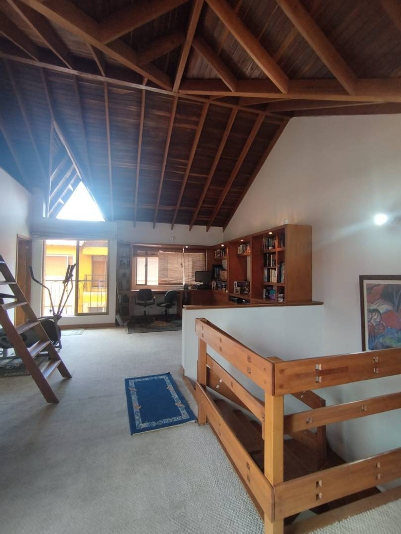 Casa Residencial – Avenida Chilacos – Chia