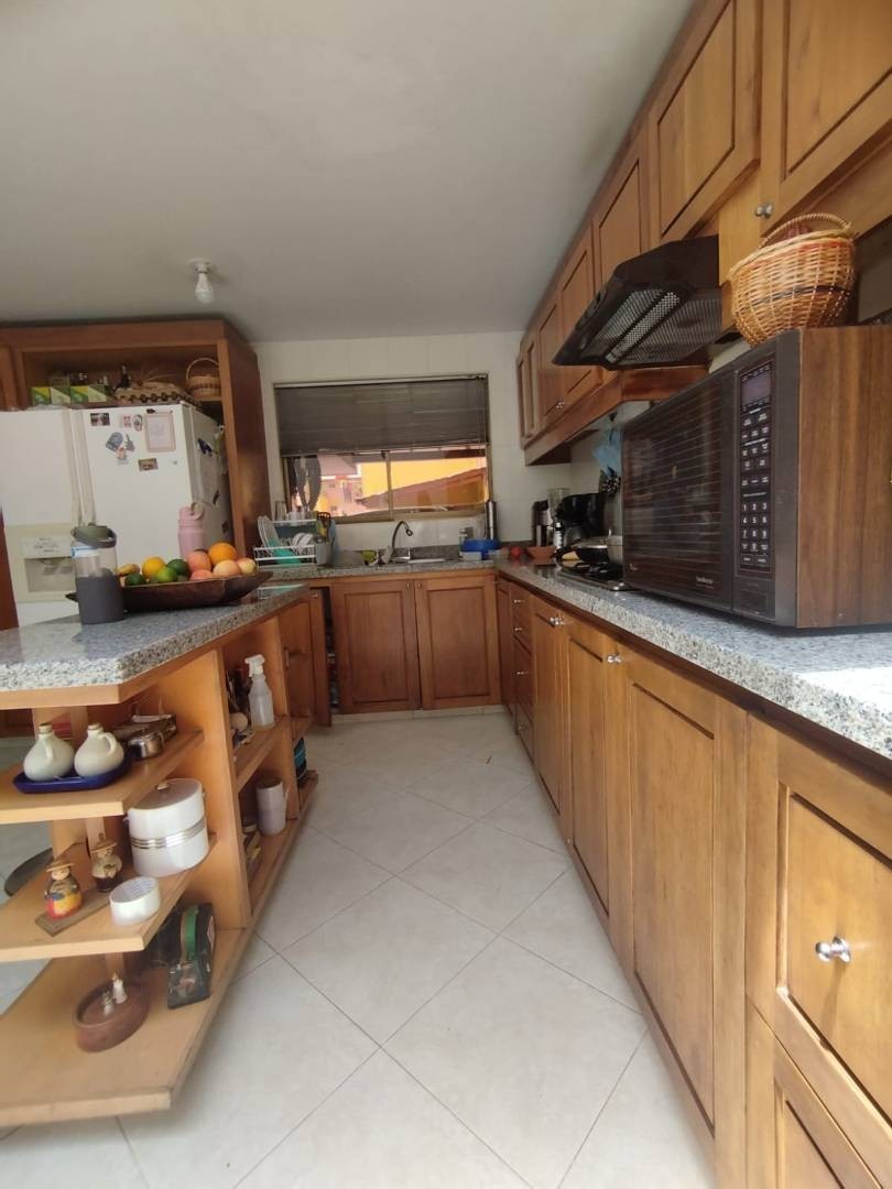 Casa Residencial – Avenida Chilacos – Chia