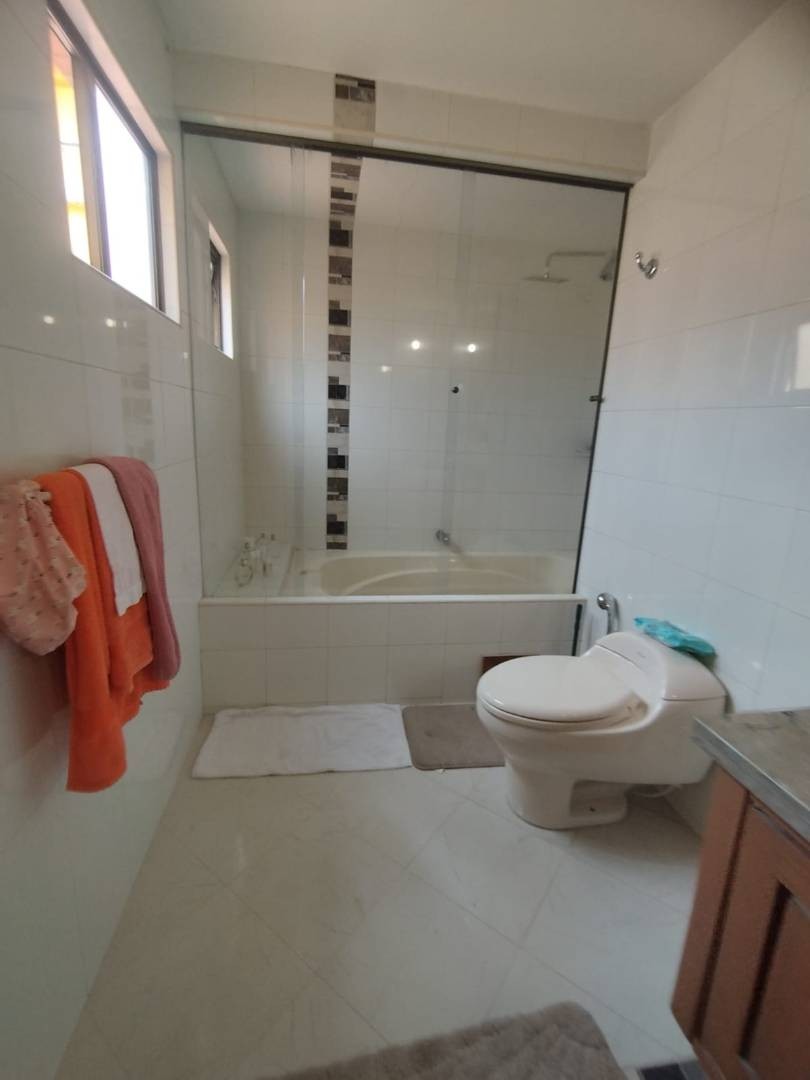 Casa Residencial – Avenida Chilacos – Chia