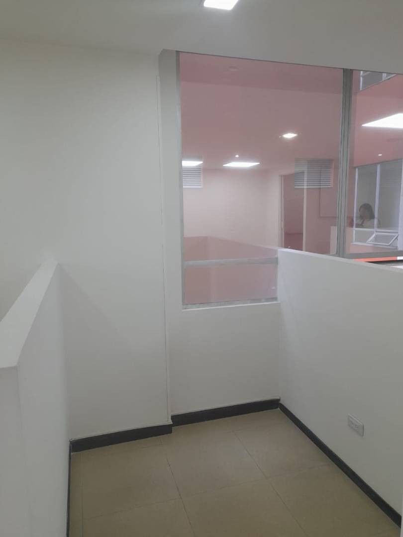 Oficina – El Lago – Bogota